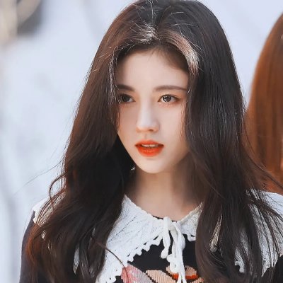 它在身后